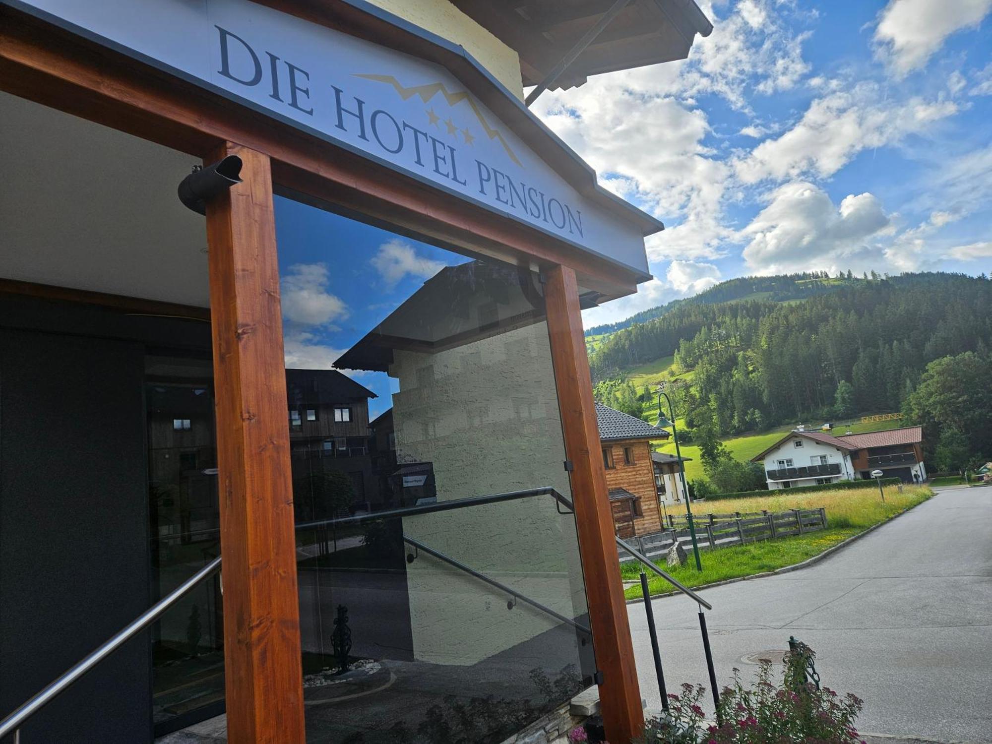 Oberauer Wagrain - Die Eco Familien Hotelpension B&B Exterior photo